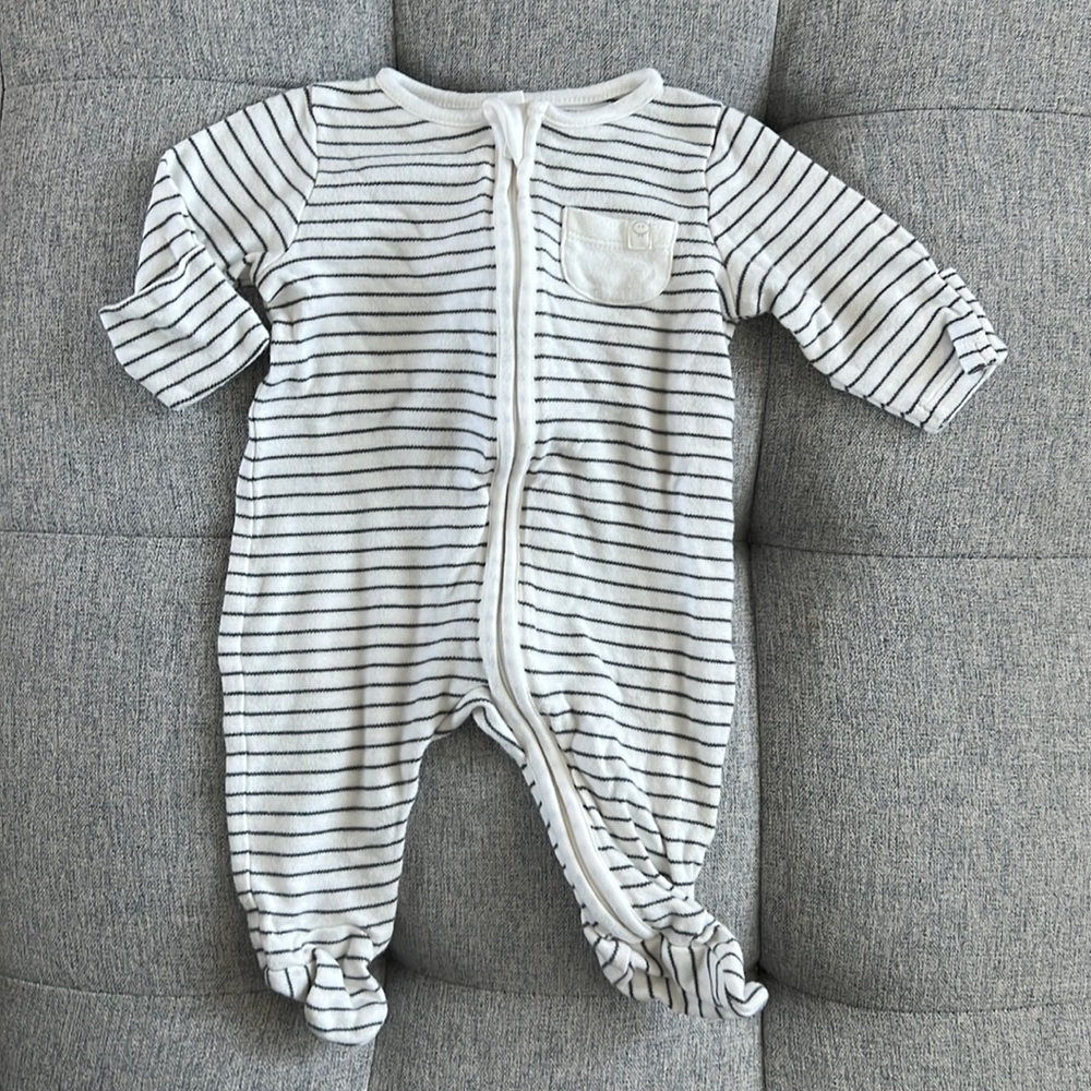 Striped Footed One-Piece Romper - White/Black